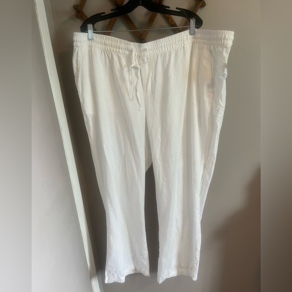 Old Navy Pants - NWT Old Navy linen viscose wide leg high waisted white pants XXL
